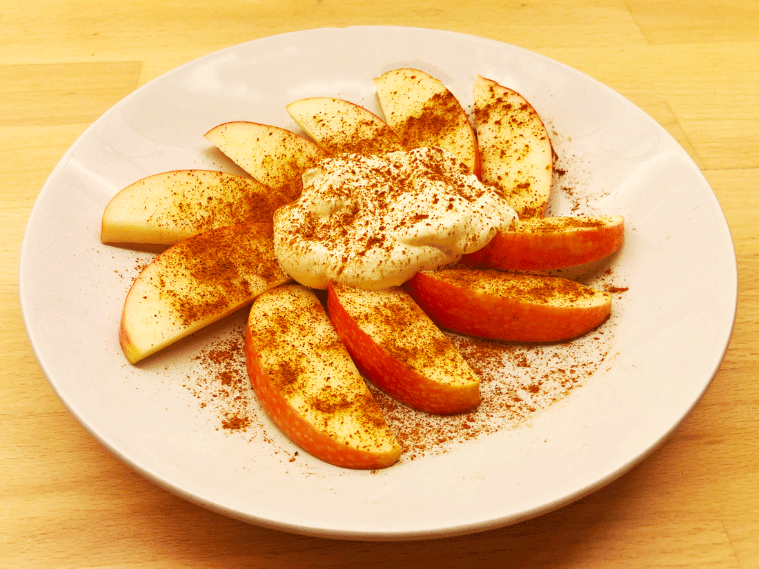 Äpple med kanel och vispgrädde - Färsk frukt diabetes