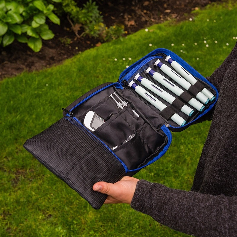 Insulin-kylväska på resa iCool kylvaska Prestige insida 5 insulinpennor