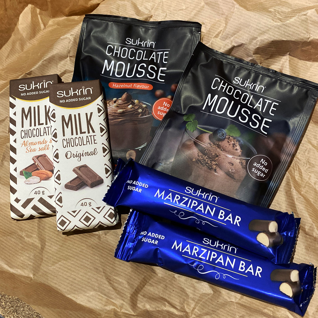 Sockerfria Julpaketet innehåller sockerfri choklad, chokladmousse och mandelmassabars